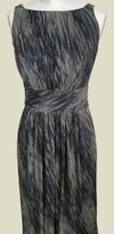 Kleid “ Swing “ Größe 34/36 in Olivgrün/Khaki/Gold gemustert NEU!