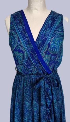 Maxikleid “ Boohoo Fashion “ Größe 38 in Royalblau/Türkis gemustert 80% Seide