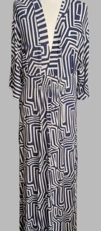 Maxikleid “ Aniston Selected “ Größe 36/38 in Dunkelblau/Weiß gemustert 95% Viscose