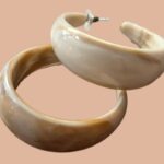 Creolen “ Bijou Brigitte “ in Beige/Hellbraun