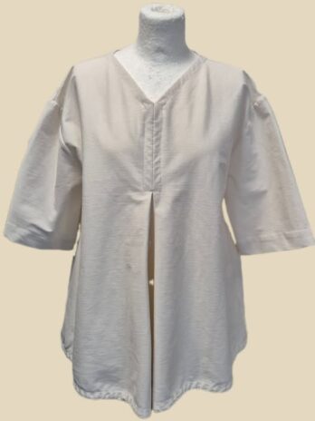 Oberteil “ Cos “ Größe 38/40 in Offwhite 45% Baumwolle