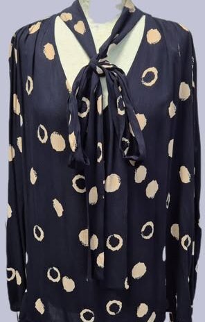 Schluppenbluse “ Gerry Weber “ Größe 46 in Dunkelblau/Beige gemustert Viscose