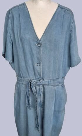 Jumpsuit “ S. Oliver “ Größe 42 in Hellblau 100% Baumwolle