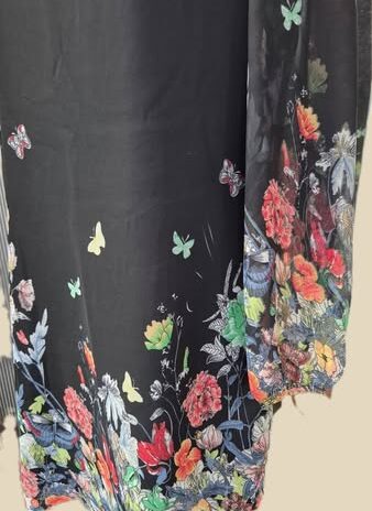 Kleid “ Yumi “ Größe 38 in Schwarz/Bunt/Floral