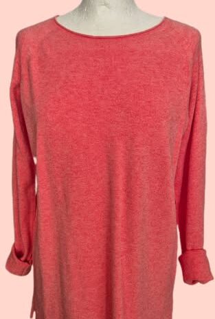 Pulli “ Aust “ Größe M in Coralle/Cut-Outs/Ärmel Viscose