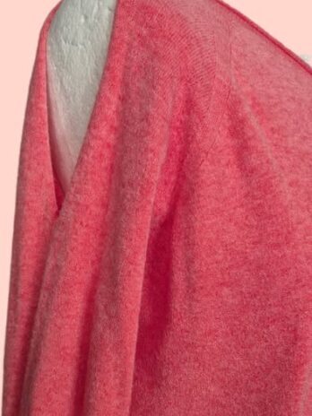 Pulli “ Aust “ Größe M in Coralle/Cut-Outs/Ärmel Viscose