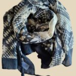 Tuch “ Selection By S. Oliver “ in Camel/Schwarz gemustert