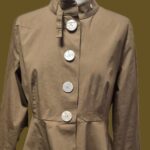 Jacke “ Zara “ Größe 36/38 in Olivgrün 97% Baumwolle