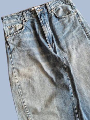 Barrel Jeans “ Zara “ Größe 36 in Blau/Stonewashed 90% Baumwolle 10% Viscose
