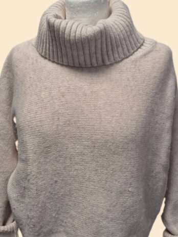 Cropped Rolli “ OUI “ Größe 36 in Beige 50% Wolle 20% Modal