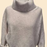 Cropped Rolli “ OUI “ Größe 36 in Beige 50% Wolle 20% Modal