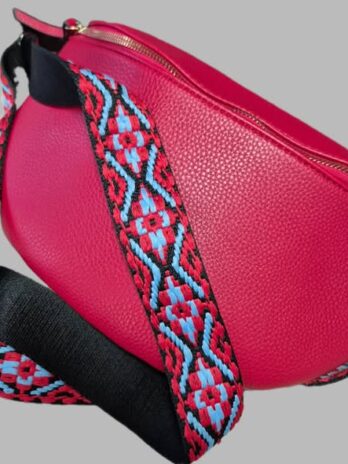 Tasche “ Made in Italy “ in Rot/Kunstleder breiter Trageriemen Breite ca 36cm Höhe ca 22cm