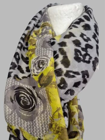 Schal “ S. Oliver “ in Hellgrau/Schwarz/Gelb/Animalprint gemustert