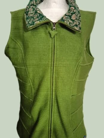 Gilet “ Alltag Berlin By Chapati “ Größe 42 in Moosgrün 100% Schurwolle