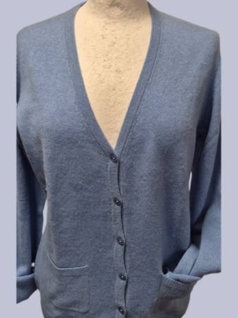 Cardigan “ Christian Berg “ Größe 38 in Hellblau 100% Cashmere