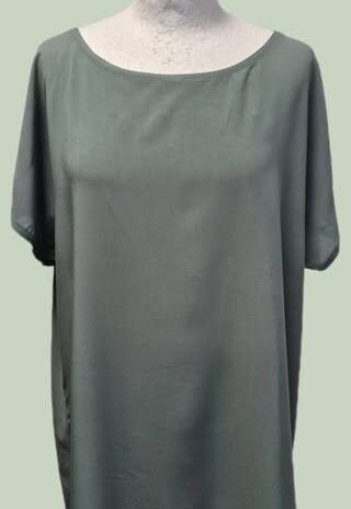 Shirt “ Jones “ Größe 44/46 in Salbeigrün 97% Viscose
