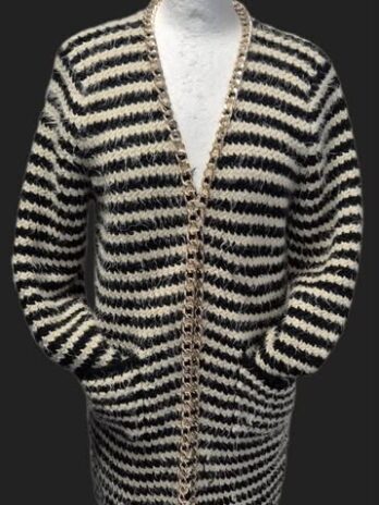 Strickmantel “ To Shine “ Größe 36/38 in Schwarz/Offwhite gestreift verschlusslos 35% Wolle