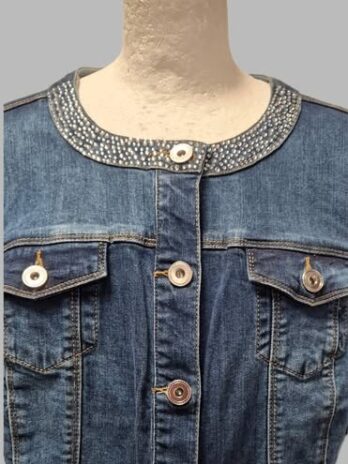 Jeansjacke “ Creation L “ Größe 40 in Blau/Straßsteine bestickt 99% Baumwolle