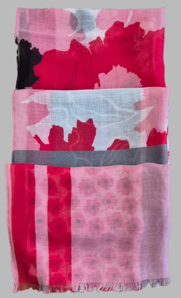 Schal " Esprit " in Rot/Hellgrau/Rosa floral gemustert