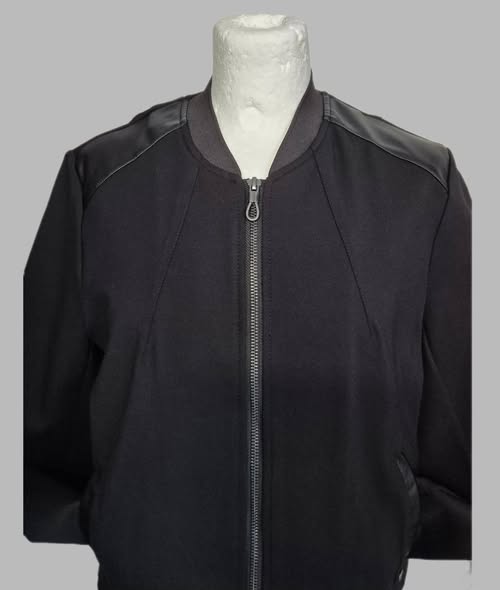 Jacke " Zhrill " Größe 36 in Schwarz 68% Viscose – Bild 2